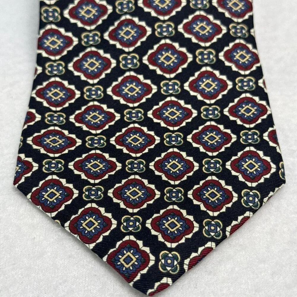 Claybrooke 100% Silk Handmade Black Red Graphics Tie 57